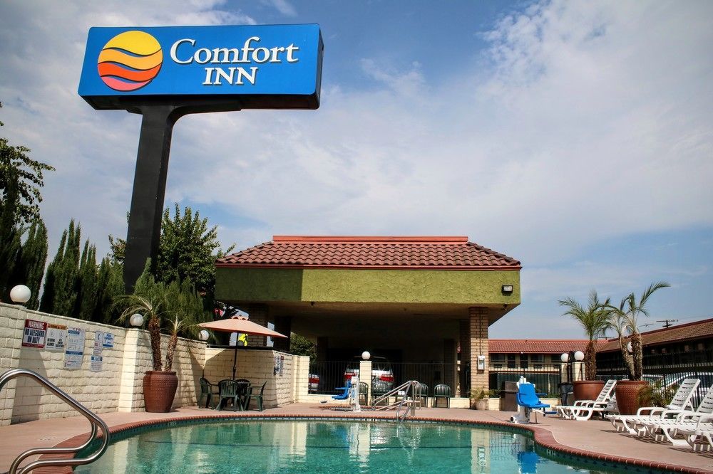 Comfort Inn Near Old Town Pasadena In Eagle Rock Los Angeles Exterior photo
